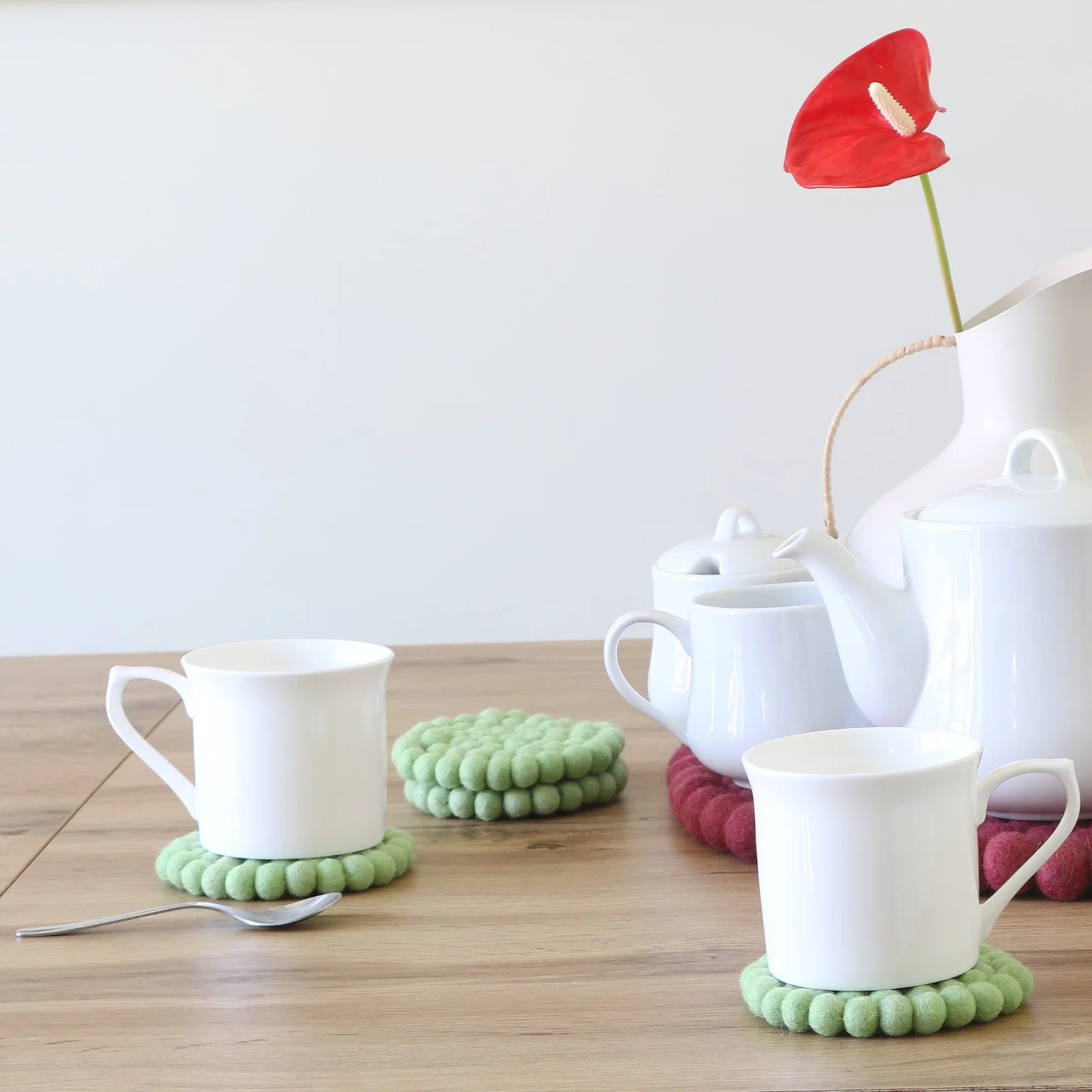 Green Round Felt Tea Coasters – Handmade, Durable & Eco-Friendly